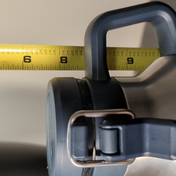 Stanley Half Growler Easy Pour Thermos 32oz - Picture 8 of 10